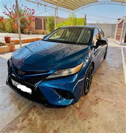 تۆیۆتا کامری